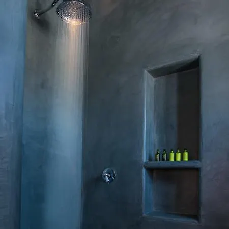 Villa Azar Luxury & Imerovigli (Santorini)