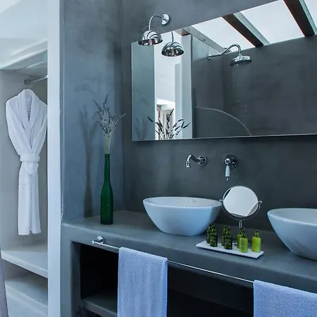 Azar Luxury & Villa *