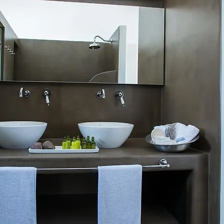 Azar Luxury & * Imerovigli (Santorini)
