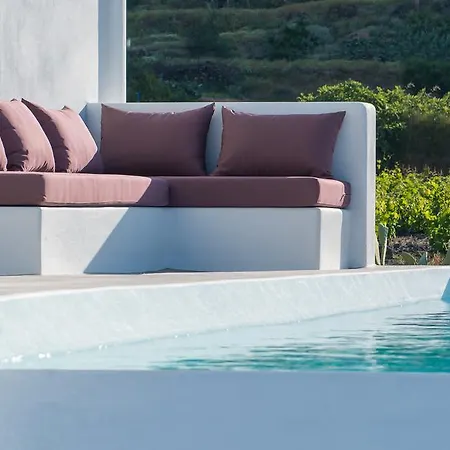 Azar Luxury & * Imerovigli (Santorini)